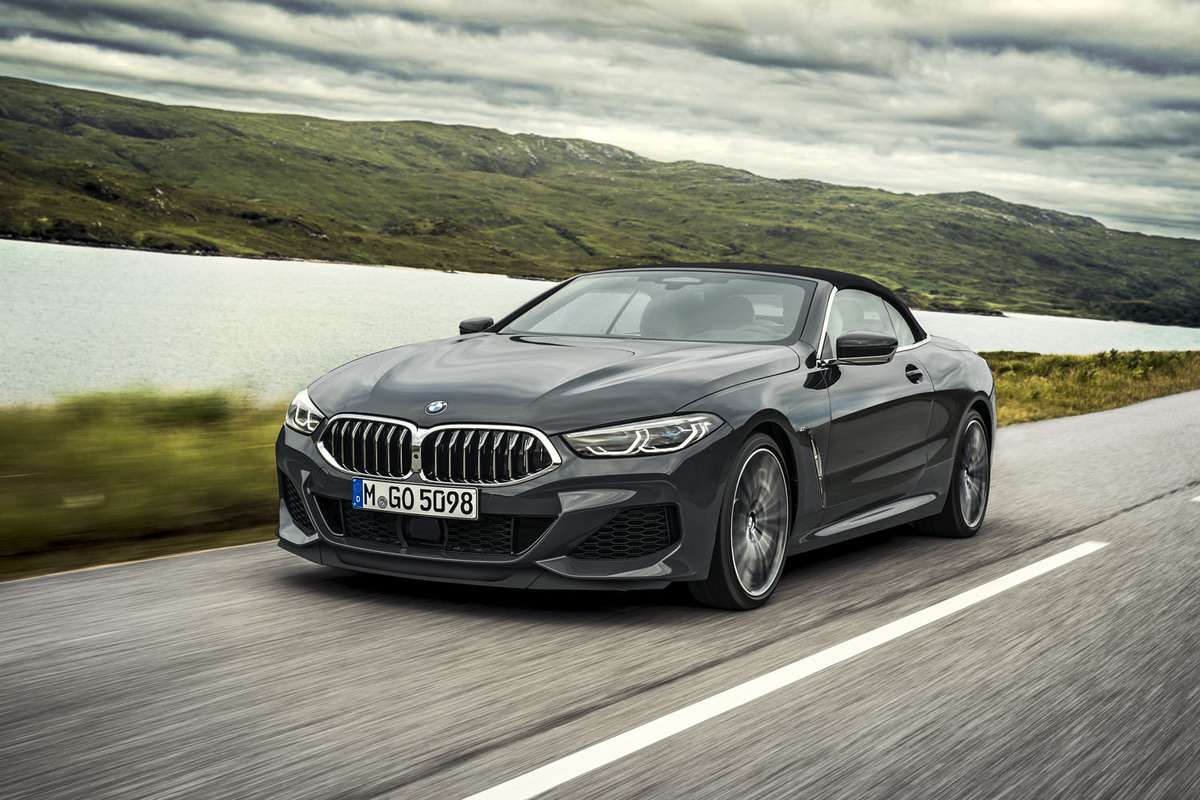 LAショー2018】BMWが新型「8シリーズ コンバーチブル」を発表 