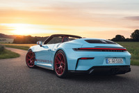 2026年4月に発表された「ポルシェ911 GT3 S/C」。GT3シリーズとしては初となる、電動ソフトトップを備えたオープントップモデルだ。