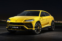 ランボルギーニがSSUV(スーパースポーツユーティリティービークル)とうたう「ウルス」。搭載される4リッターV8ツインターボエンジンは、650psと850Nmを発生する。