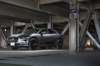 「Iペース」はジャガーが初めて開発を手がけたEV。海外での評価は高く、欧州カー・オブ・ザ・イヤーをはじめとするさまざまな賞を獲得している。