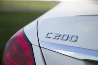 2018年9月のマイナーチェンジは「セダン」「ステーションワゴン」「クーペ」「カブリオレ」と、すべてのボディータイプが対象。今回は「C200」のセダンに試乗した。