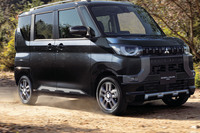 「スペーシア ギア」と「タント ファンクロス」の最低地上高がスタンダードモデルと同じなのに対し、「デリカミニ」では10mm高くなっている(4WD車のみ)。