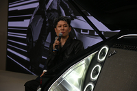 MIYAVIは「アイオニック5」のカスタマイズモデルを使って「ありえない場所で演奏できたらいい」と語った。