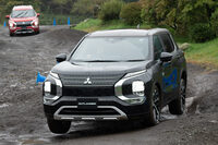 ラリーアートの増岡総監督いわく、三菱が市販車ベースの競技にこだわったのは、そこで培ったノウハウを市販車にフィードバックするためとのこと。復活したラリーアートの成功と、それによる三菱車のさらなる進化に期待したい。