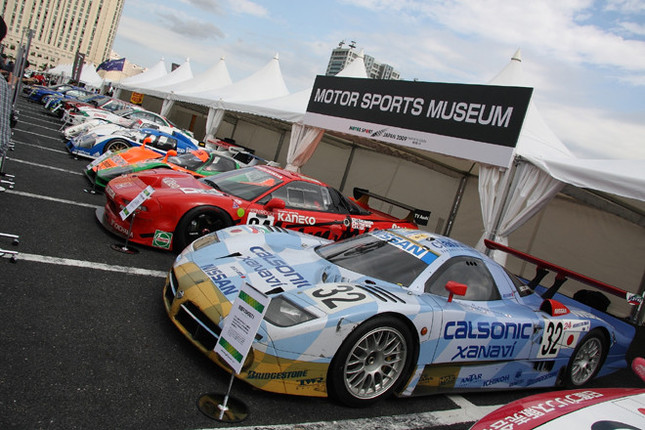 ルマン出場車をはじめ、往年のマシンが並べられた「モータースポーツ・ミュージアム」。残念ながら、今回はこれらのヒストリックマシンはほとんど走行しなかった。