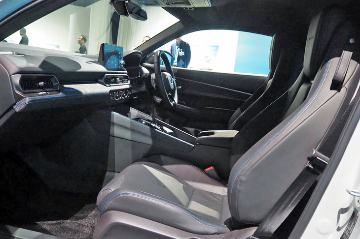 ホンダ・プレリュード(純正アクセサリー装着車のフロントシート)