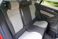 フォルクスワーゲンが「アルテオン」に新グレードを設定の画像