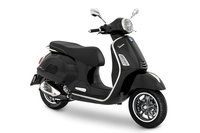 ベスパが「GTS 300スーパー」を発売 モダンな装いと力強い走行性能を併せ持つ新モデルの画像