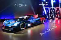 いよいよ姿を現したアルピーヌのハイパーカー。復帰初年度の2024年にどのような活躍をみせるか、要注目である。