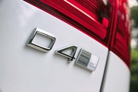 「D4」と名付けられたディーゼルの「V90」は、エントリーグレードの「モメンタム」と、今回試乗した上級グレード「インスクリプション」の2本立てとなっている。