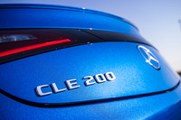 日本に導入されるのは48Vマイルドハイブリッドシステムが採用された「CLE200クーペ スポーツ」の1機種で、車両本体価格は850万円。オープントップの「カブリオレ」も2024年中に投入される予定だ。