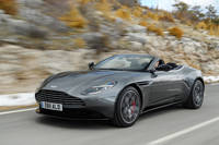 アストンマーティンDB11ヴォランテ