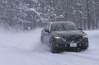 ニューモデルの「CX-8」では、試験場を出て一般道の試乗も体感できた。
