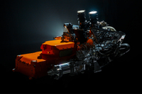 2026年1月に披露されたホンダの新しいパワーユニット「RA626H」。手前のオレンジ色の部分が、2段に分けられたバッテリーといわれる。今シーズンから、電気モーターによる出力が内燃機関と半々となったため、バッテリーを含めたエネルギーマネジメントが重要課題となるはずだったが、テスト不足によりその方法や実際のパフォーマンスは確認できていない。(Photo=HRC/Getty)