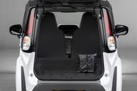 トヨタが2人乗りの超小型EVコミューター「シーポッド」を発売の画像