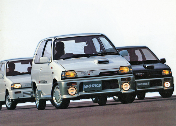 1988年2月のマイナーチェンジ後の初代「アルトワークス」。