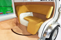 スズキHANARE:車輪のついたくつろぎのリビングの画像