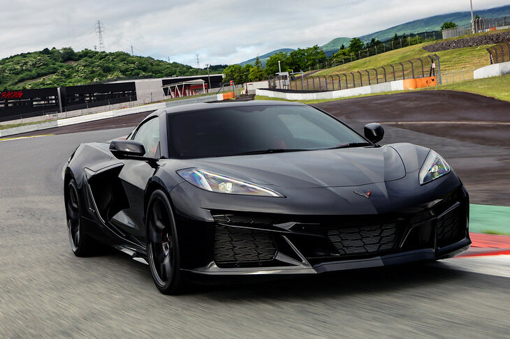 2023年5月のファンイベントで日本初公開された新型「シボレー・コルベットZ06」。同年夏の正式発表が予定されている。