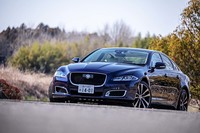 「XJ」シリーズの誕生50周年を記念して、2019年モデル限定グレードとして設定・販売される「XJ50」。