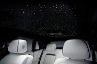 ロールス・ロイスが新型「ゴースト」を発表 従来モデルからシャシーもエンジンも全面刷新の画像