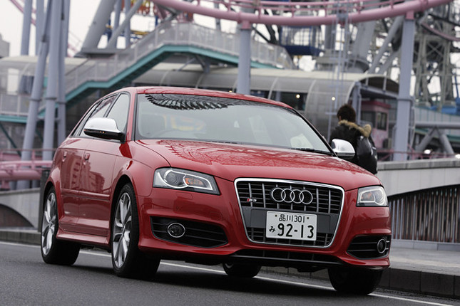 【スペック】全長×全幅×全高=4300×1765×1450mm/ホイールベース=2575mm/車重=1540kg/駆動方式=4WD/2リッター直列4気筒DOHC16バルブ・ターボインタークーラー付き(256ps/6000rpm、33.7kgm/2400-5200rpm)/価格=515.0万円(テスト車=559.0万円/クルーズコントロール+APS=10.0万円/本革仕様(シルクナッパ)=14.0万円/マグネティックライド=20.0万円)