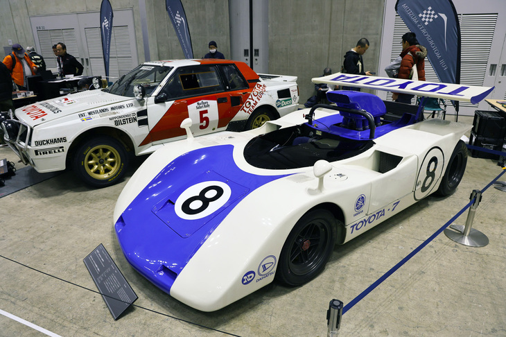 富士モータースポーツミュージアムは、1969年のワールドチャレンジカップ 富士200マイル(通称“日本カンナム”)で優勝した、5リッターV8 DOHC 32バルブユニット搭載の「トヨタ7」と、1984年のサファリラリー優勝車である「トヨタ・セリカ ツインカムターボ(TA64)」の2台を展示していた。