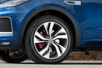 タイヤ&ホイールは19インチが標準で、試乗車はオプションの20インチをチョイスしていた。