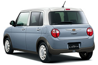 スズキが「アルト ラパン」「アルト ラパンLC」を改良 燃費を改善し安全装備を強化の画像