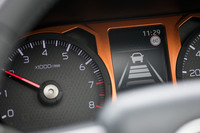 アダプティブクルーズコントロールは全車速対応型・停車時ホールド機能付きと、スペック的にも充実したもの。車線維持支援機能のカクついた制御が“玉にきず”だ。「Gターボ」に標準で、「G」にオプションで用意される。