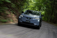 スバル・ソルテラET-HS