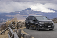 2023年12月に、約2年ぶりに国内販売が復活した「ホンダ・オデッセイ」。今回の試乗車は復活を機に新規設定された「e:HEVアブソリュートEXブラックエディション」グレード。