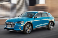 アウディ初の量販EVとなる予定の「e-tron」。ご覧の通り、そのデザインは至って普通のSUVである。