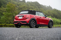 MINIクーパーSコンバーチブル(FF/7AT)【試乗記】の画像