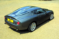 ザガートデザインのアストンマーチン「DB7ザガート」の画像