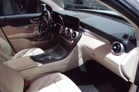 「GLC F-CELL」のインテリア。デザインは、ガソリン車のそれと大きくは変わらない。