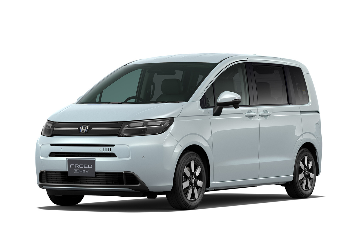 ホンダ・フリード」がフルモデルチェンジ オフィシャルサイトで先行