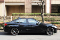 黒いスプレーでホイールに塗装を施した“エリート特急”。