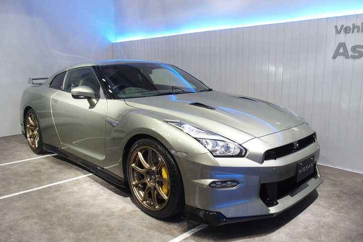 日産ブースの様子。