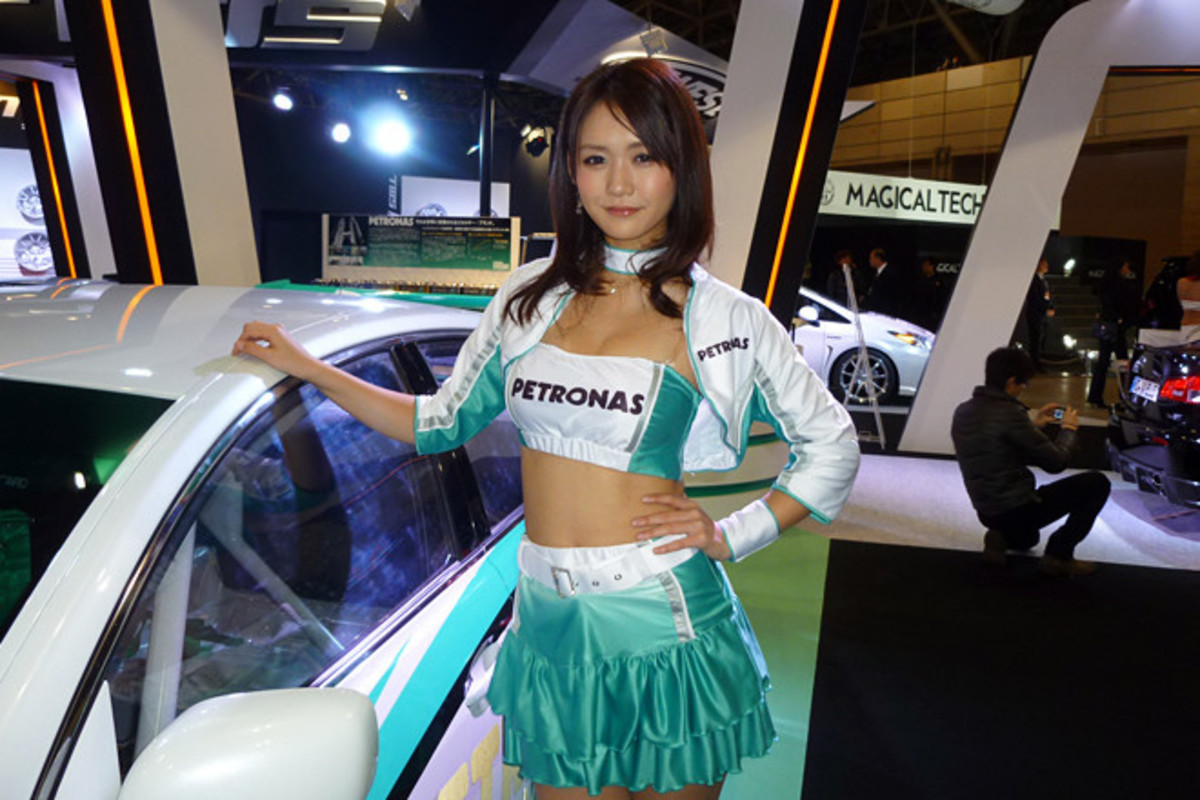 オートサロンの歴史☆歴代レースクイーン、コンパニオン☆DVD12枚組 img_b592e035c360aca9a5b372b810