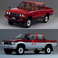 清水氏の言う“80年代のダットラ”。上が720型(1979-1985年)、下がD21型(1985-1997年)の「日産・ダットサントラック」。
