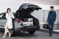 シトロエンの新たなフラッグシップモデル「C5 X」がデビューの画像