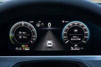 フォルクスワーゲン・パサートeHybridエレガンス(FF/6AT)【試乗記】の画像