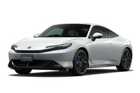 新色の「ムーンリットホワイト・パール」をまとった新型「プレリュード」。ボディーサイズは、全長×全幅×全高=4515×1880×1355mmで、ホイールベースは2605mmとなる。