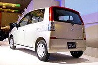 ミラアヴィのリアビュー