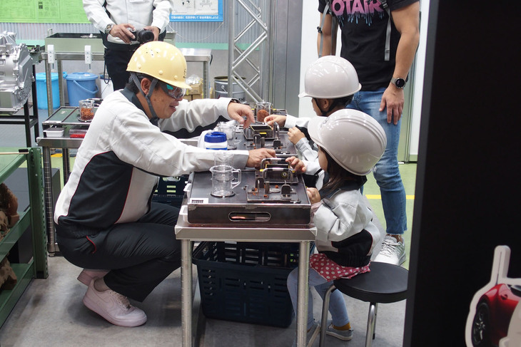 マツダブースの様子。