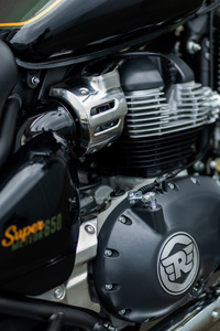 ロイヤルエンフィールドが「スーパーメテオ650」を日本に導入 排気量650cc級のクルーザーモデルの画像