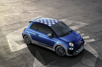 「アバルト695アンノデルトーロ」発売 「丑の年」を名乗る20台限定モデルの画像