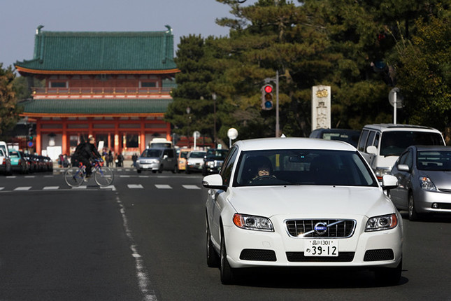 【スペック】全長×全幅×全高=4825×1890×1545mm/ホイールベース=2815mm/車重=1750kg/駆動方式=FF/2.5リッター直5DOHC20バルブターボ(231ps/4800rpm、34.7kgm/1700-4800rpm)/価格=449.0万円(テスト車=474.0万円/EBOパッケージ+レザーパッケージ=25.0万円)