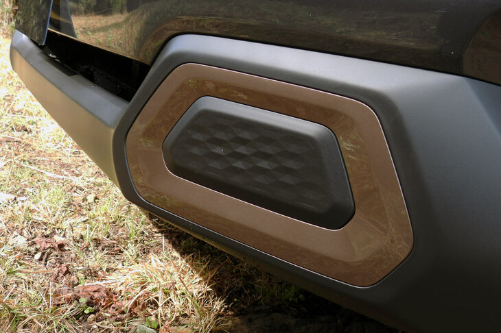 スバル・フォレスター スポーツEX(バンパー加飾)