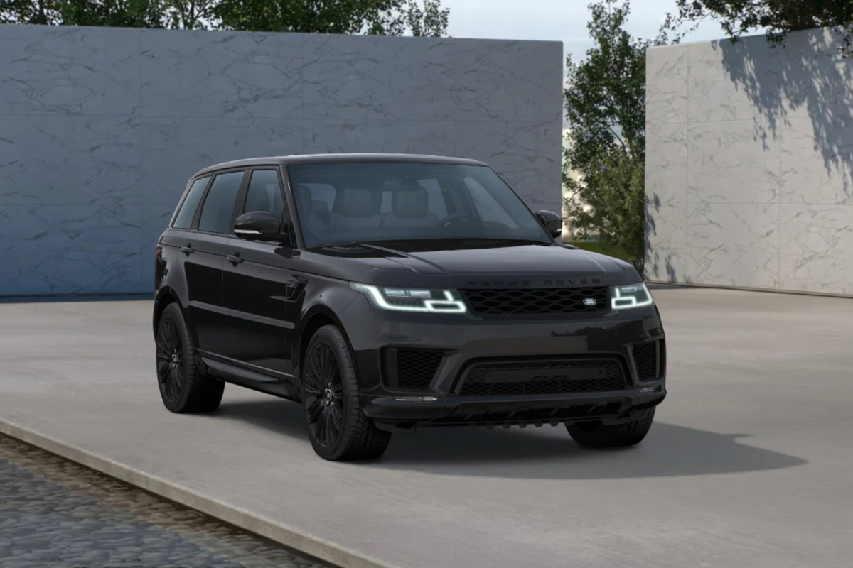 内外装をブラックで統一した「ランドローバー・レンジローバー